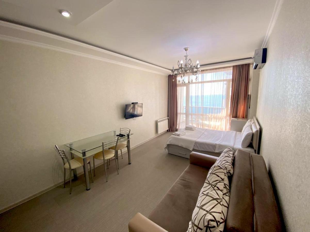 Cozy Studio Apartment-Sea View Batumi Exterior photo