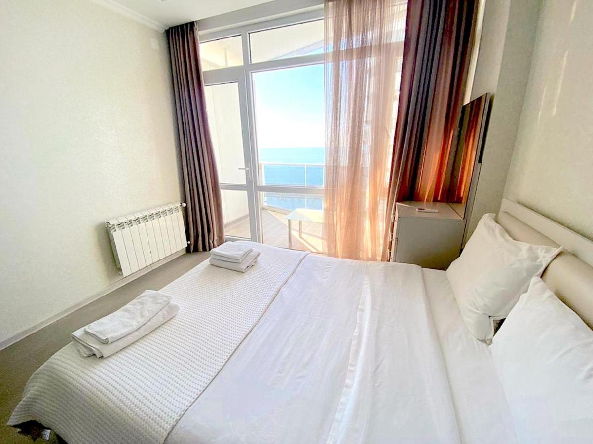 Cozy Studio Apartment-Sea View Batumi Exterior photo