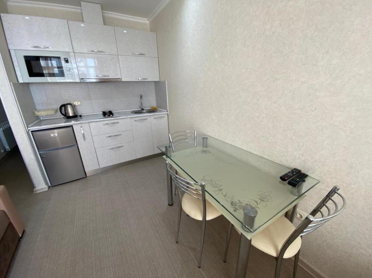 Cozy Studio Apartment-Sea View Batumi Exterior photo
