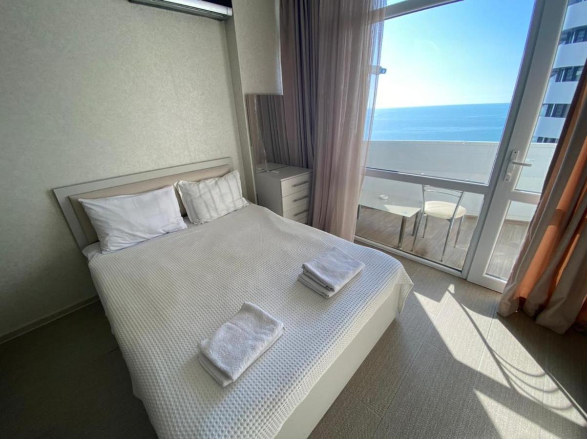 Cozy Studio Apartment-Sea View Batumi Exterior photo